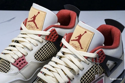 Hyperoad AIR JORDAN 4 1212